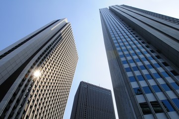 新宿の高層ビル