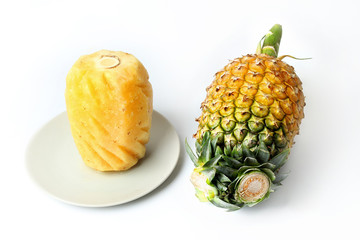 Fototapeta na wymiar Big fruit,fresh pineapple isolated.