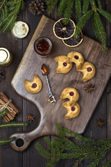 shortbread cookies with jam