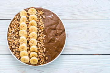 chocolate smoothies bowl