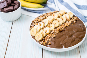 chocolate smoothies bowl