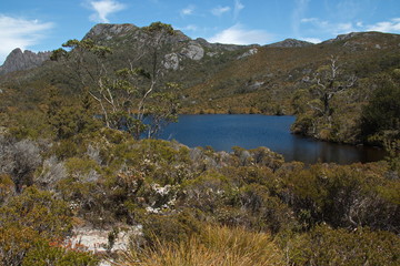 Fototapeta na wymiar Lake Lilla in Cradle Mountain NP in Tasmania 