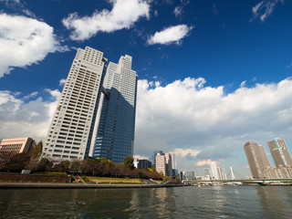 隅田川と聖路加タワー