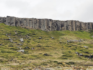 Gerðuberg (Gerduberg) - Klippen aus Dolerit, einem grobkörnigem Basaltgestein
