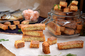 Croutons made of white bread with flavour of shrimps, crabs or fish. Homemade snacks