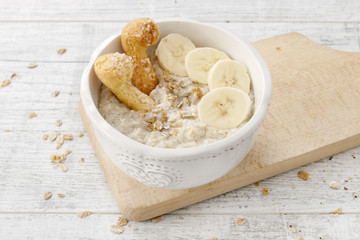 Porridge with bananas