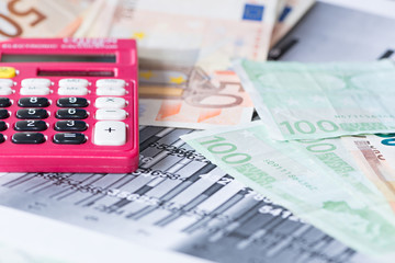 Financing graphics with money