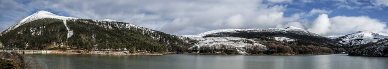 Presa de Asla Pano