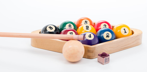 9 ball pool rack with queue and chalk