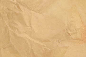 Braunes knittriges Packpapier als Papiertextur Hintergrund