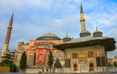 Fototapeta na wymiar Hagia Sophia (Ayasofya) and Topkapı Palace - Fountain of Ahmed III - Istanbul Turkey