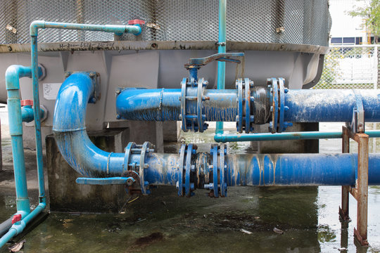 The Large pipe joints and water valve in pipe tap water