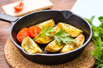Ready-to-eat vegetarian lunch of vegetable and greens