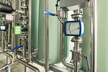 Measuring instruments in the pipeline system of filtering equipment.