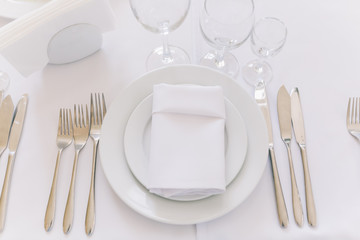 Wedding table service.