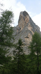 Rocce del monte Pelmo in Dolomiti