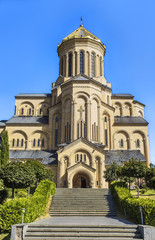 Fototapeta na wymiar Blick auf die Sameba Kathedrale in Georgien 