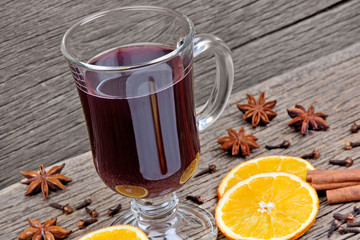 Mulled wine with different spices