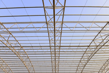 Steel structure workshop roof is under construction