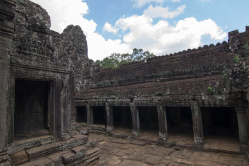 Fototapeta na wymiar Angkor Thom : Traces of the Khmer civilization