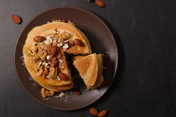 pancake with nuts