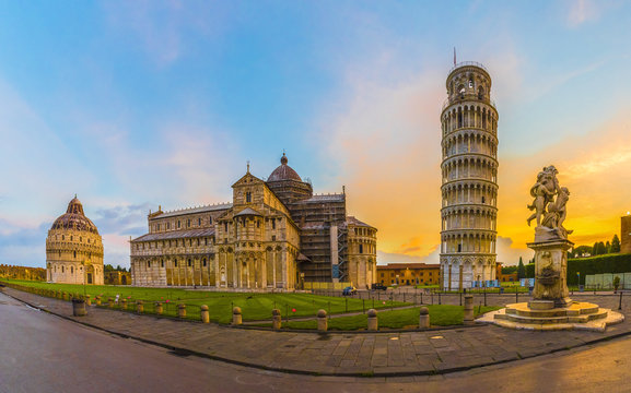 Pisa Cathedral with Leaning Tower of Pisa on Piazza dei Miracoli in Pisa, Tuscany, Italy.