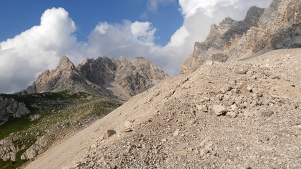 Panorama delle rocce in Dolomiti sul Monte Pelmo