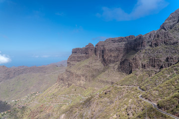 Bergstraße durch die Schlucht des Teno-Gebirges auf Teneriffa