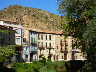 Fototapeta na wymiar Libros es una localidad y municipio de la comarca Comunidad de Teruel, provincia de Teruel. Está situada a orillas del río Turia