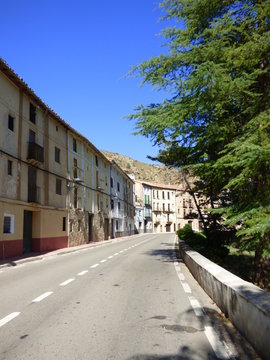 Libros es una localidad y municipio de la comarca Comunidad de Teruel, provincia de Teruel. Está situada a orillas del río Turia