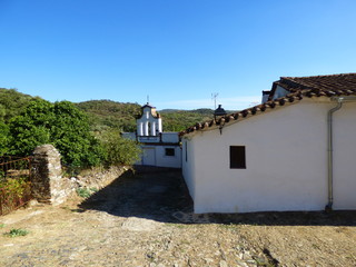 Fototapeta na wymiar Linares de la Sierra, pueblo de Huelva, Andalucía (España) situado en la parte oriental de la Comarca de la Sierra de Huelva