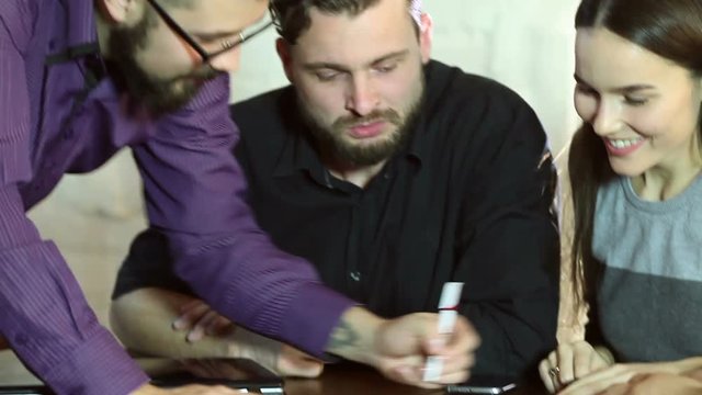 Startup business people group working in coffee shop