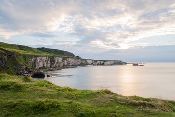 Fototapeta na wymiar Landscape view of a the coast in Ireland. 