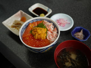 海鮮丼定食