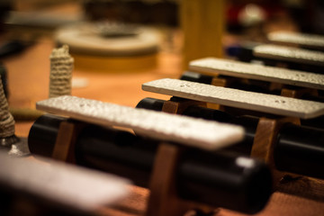 Lames de xylophone en bois instrument musique yoga son méditation relaxation musicothérapie