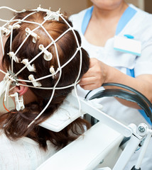 rheoencephalography - examination of brain blood flow
