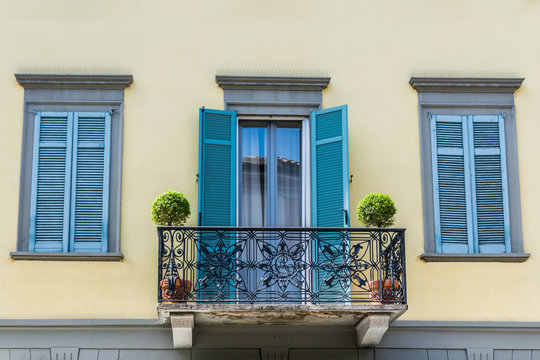 Italian Balcony