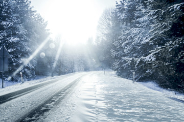 Fototapeta na wymiar winter road background 