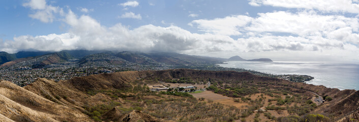Fototapeta na wymiar Inside the Diamond head crater on Oahu, Hawaii