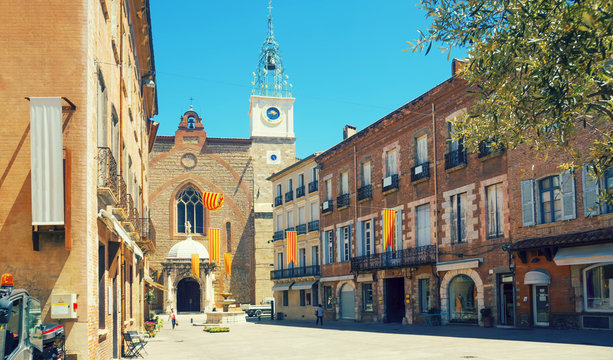 Image of stone gothic church in Perpignan
