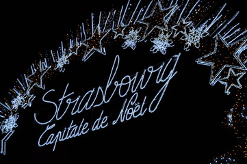 Entrée du marché de Noël de Strasbourg, Alsace, France - 185282542