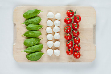 Tomato mozarella basil