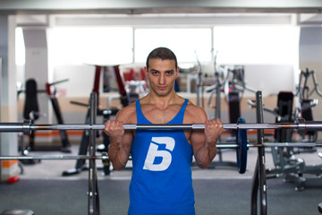 Fototapeta na wymiar sport man men training in gym