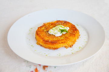 Turkish dessert called kunefe