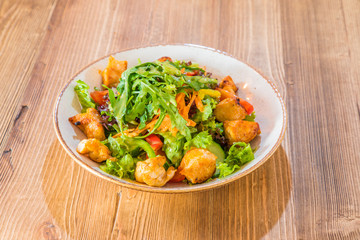 Green salad with chicken