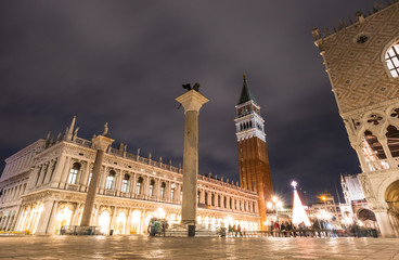 ヴェネツィア　サン・マルコ広場