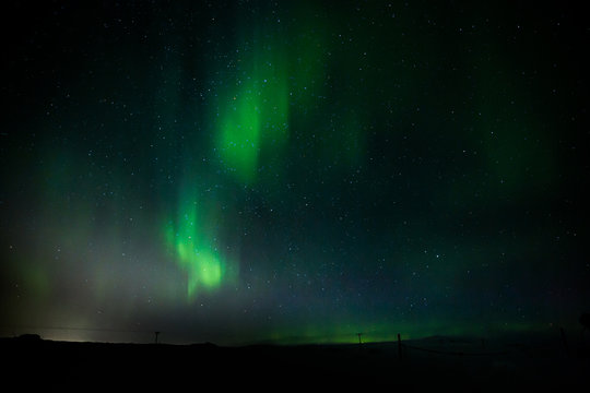 Polarlicht (Aurora borealis) - über dem winterlichen Island