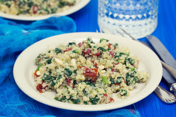 salad quinoa with kale and dried tomato
