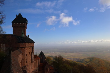 Fototapeta na wymiar panorama castello di Haut-Königsbourg