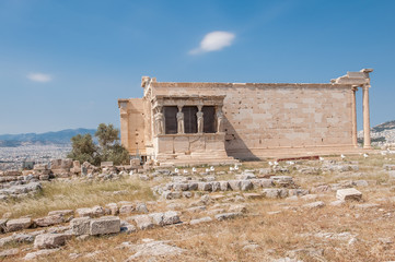Obraz premium The Caryatides in the Erechtheion part of Erechtheum at Acropolis of Athens. This temple was completed 406 BC and dedicated to Athena and Poseidon.
